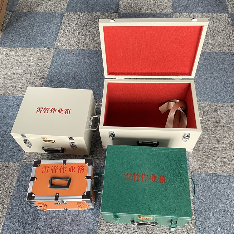 前海街道爆破工程作业箱如何选择？玻璃钢与传统材质的全面对比